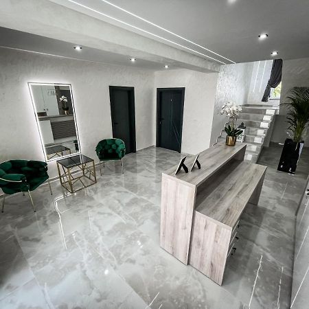 Apartmani Mila Laktaši Zewnętrze zdjęcie