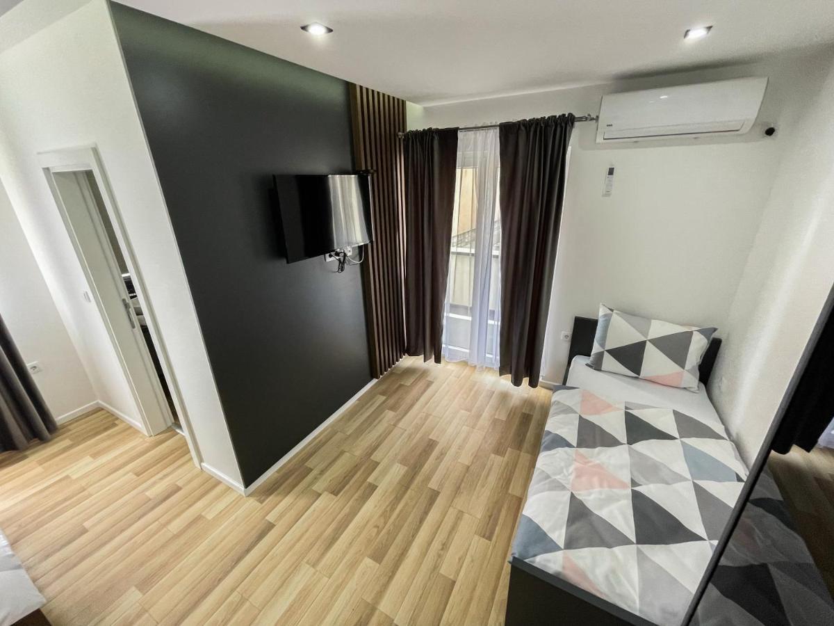 Apartmani Mila Laktaši Zewnętrze zdjęcie