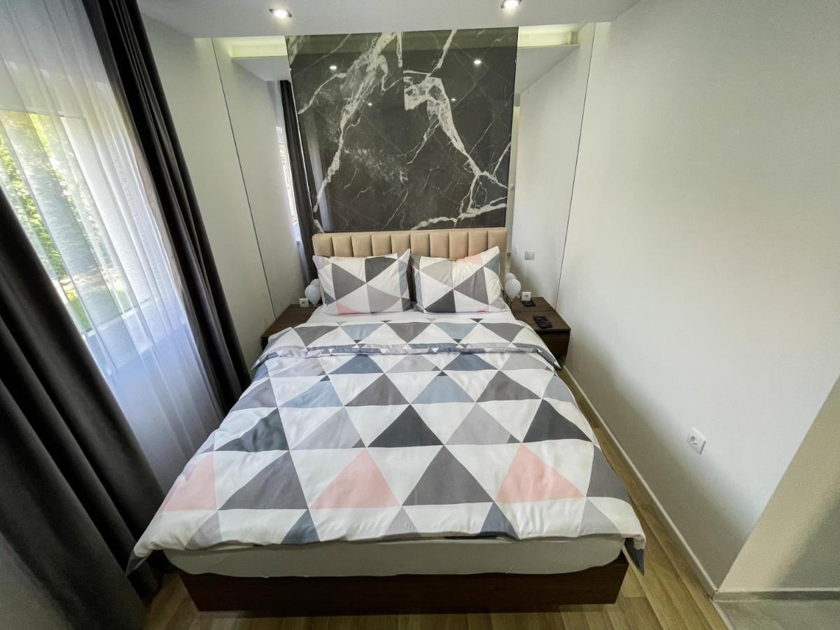 Apartmani Mila Laktaši Zewnętrze zdjęcie