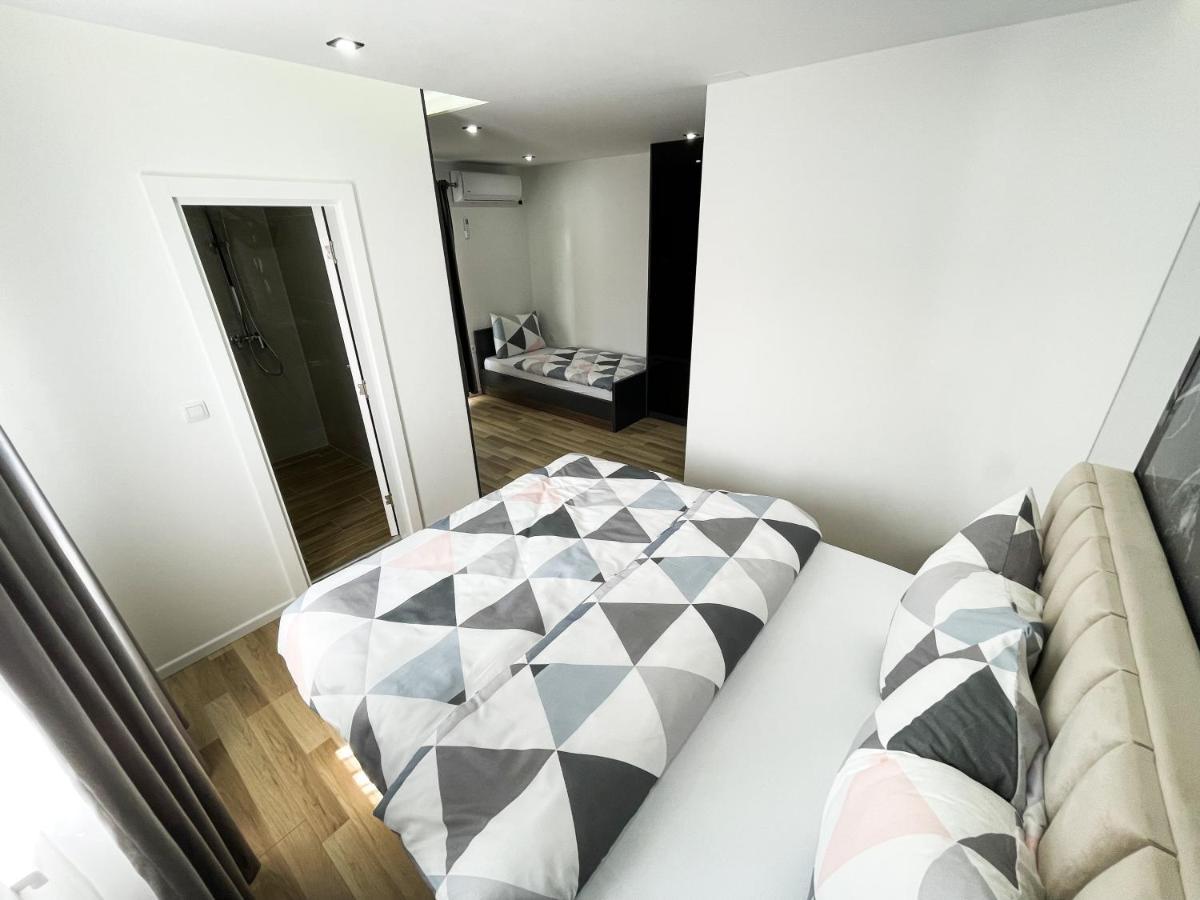 Apartmani Mila Laktaši Zewnętrze zdjęcie