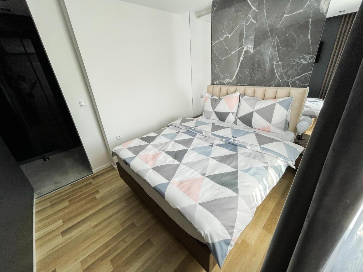 Apartmani Mila Laktaši Zewnętrze zdjęcie