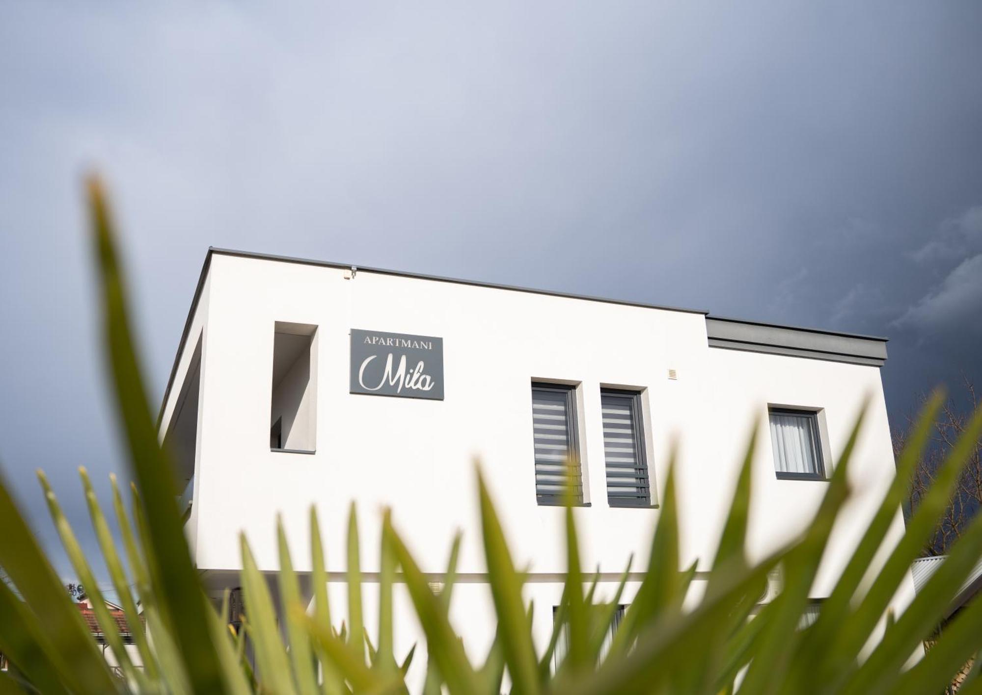 Apartmani Mila Laktaši Zewnętrze zdjęcie