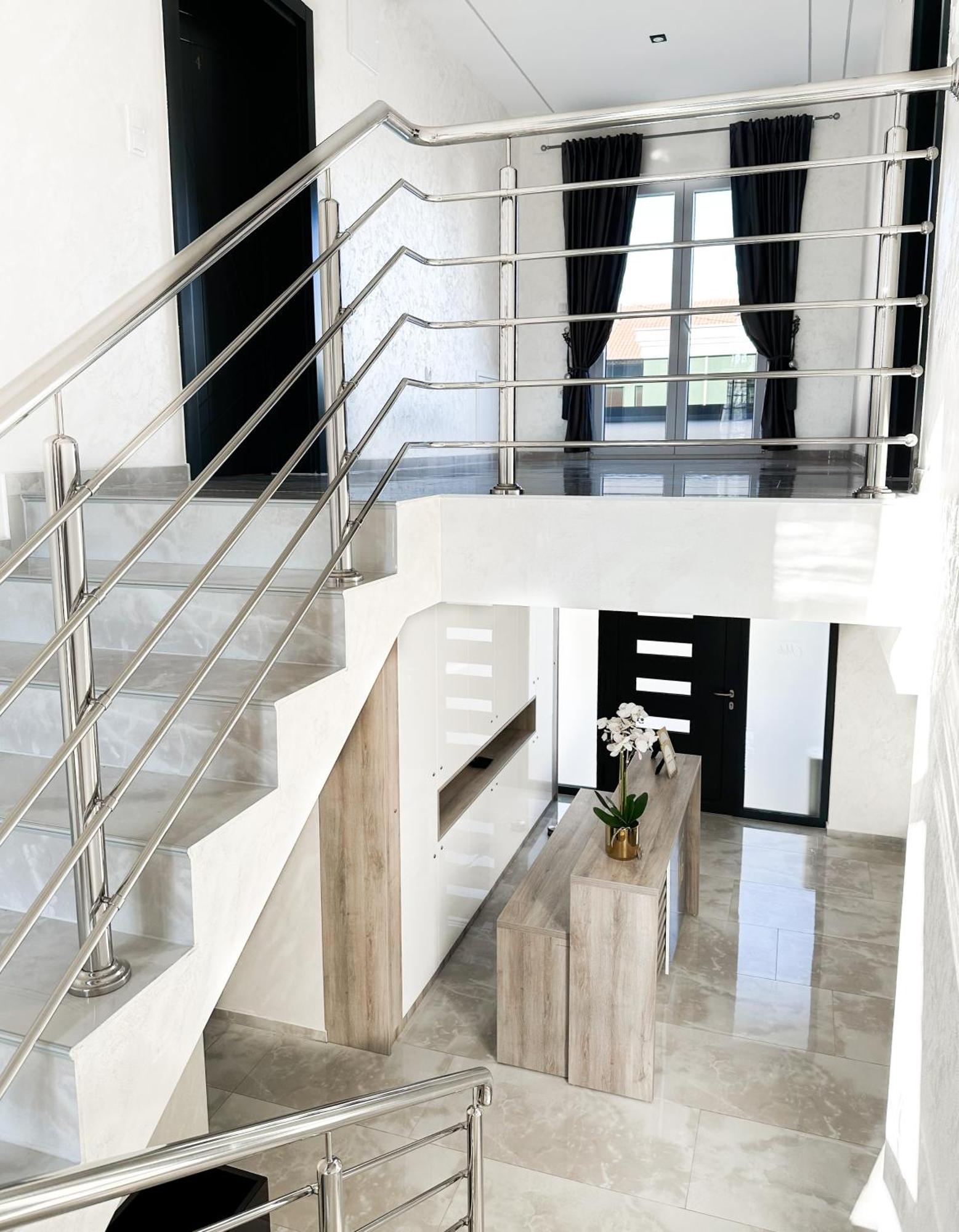 Apartmani Mila Laktaši Zewnętrze zdjęcie