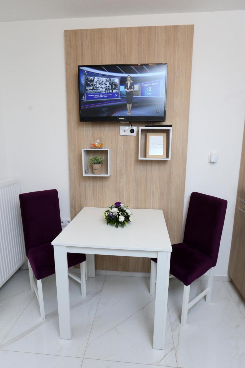 Apartmani Mila Laktaši Zewnętrze zdjęcie