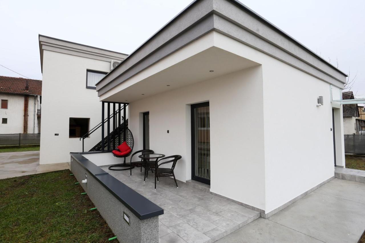 Apartmani Mila Laktaši Zewnętrze zdjęcie