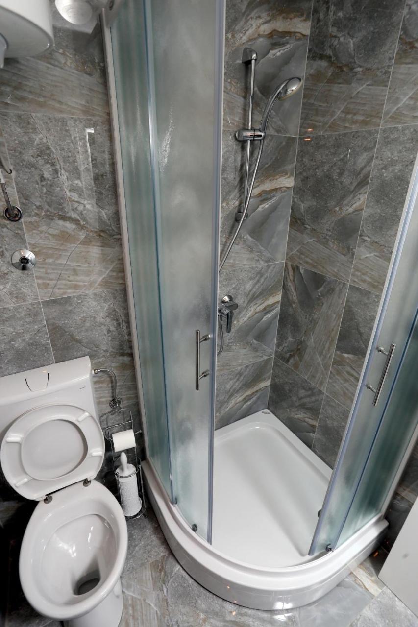 Apartmani Mila Laktaši Zewnętrze zdjęcie